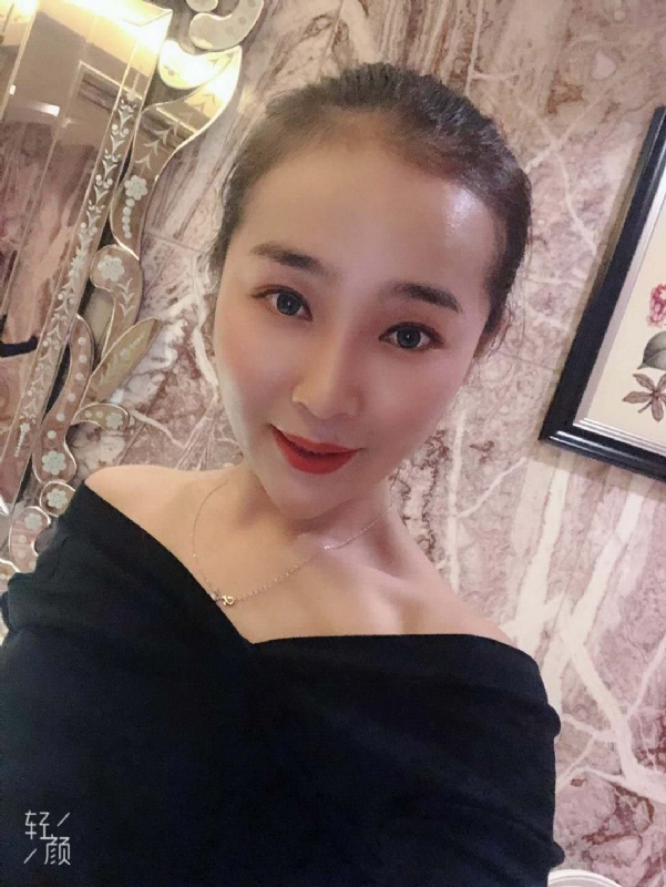 调皮的小猫的第一张照片--邢台相亲服务中心