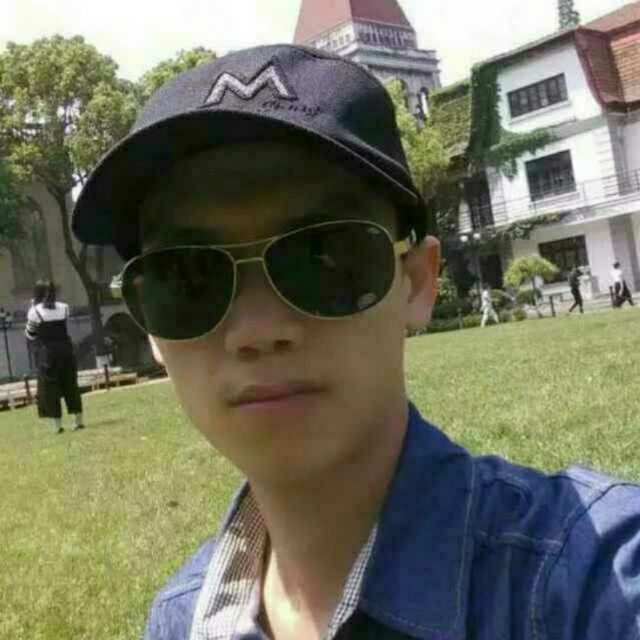 龙小华的第一张照片--邢台相亲服务中心
