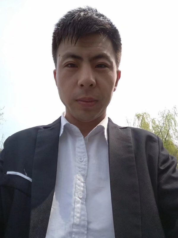 许以飞翔的第一张照片--邢台相亲服务中心