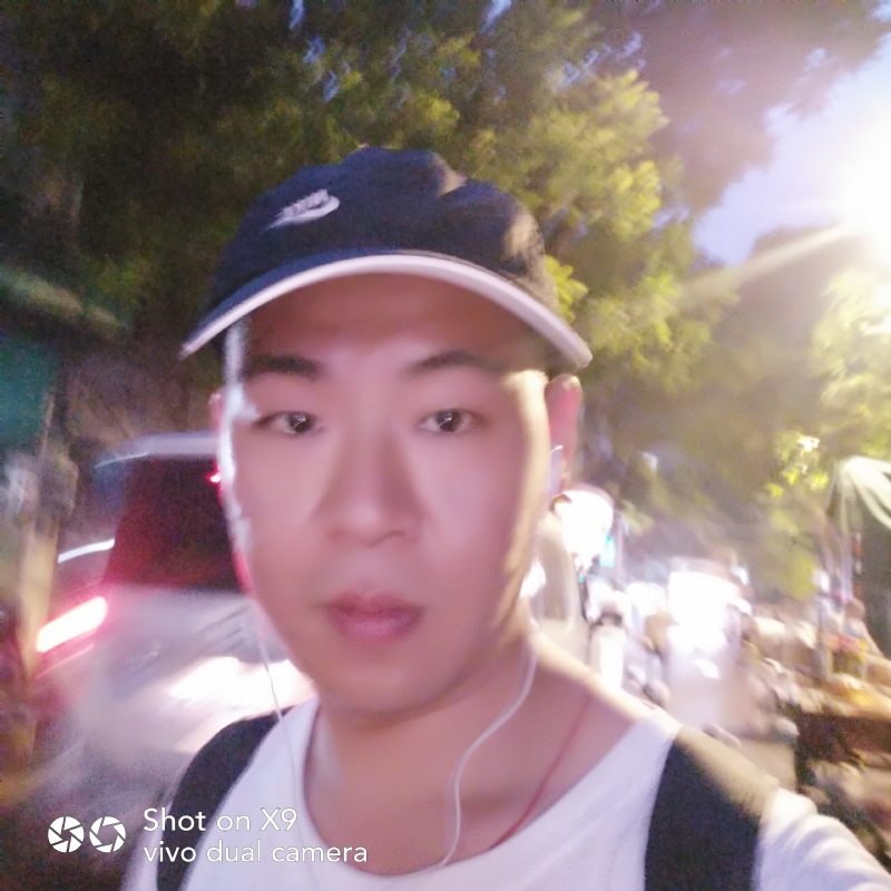 心跳男孩的第一张照片--邢台相亲服务中心
