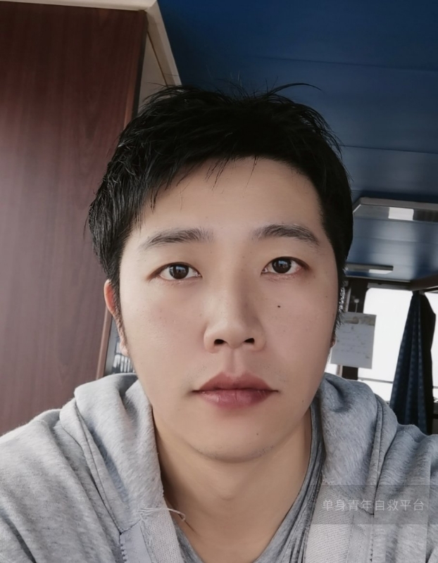 不太帅的男人的第一张照片--邢台相亲服务中心