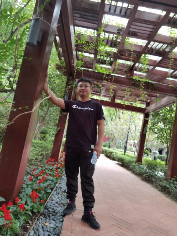 会飞的鱼的第二张照片--邢台相亲服务中心