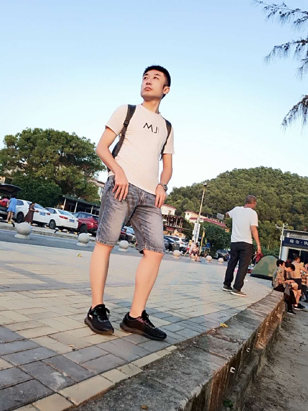 俊皓的第二张照片--邢台相亲服务中心