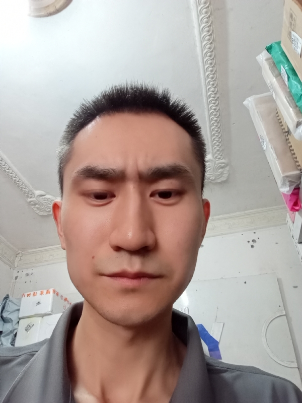 西门吹雪的第一张照片--邢台相亲服务中心